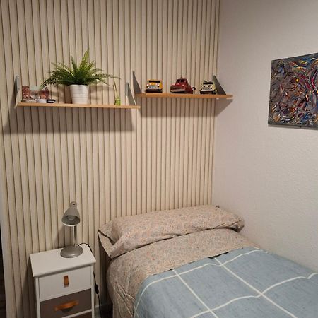 Habitacion Particular Con Bano Privado Sevilla Kültér fotó
