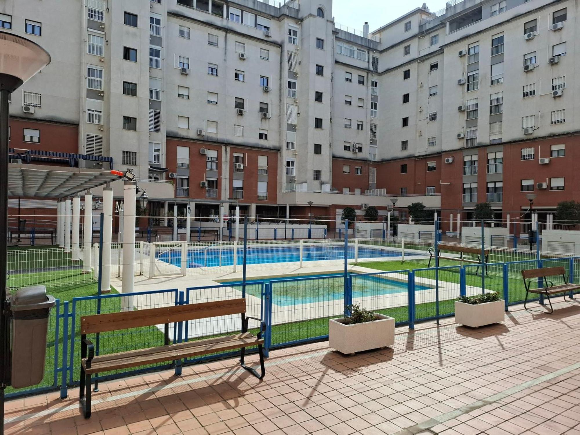 Habitacion Particular Con Bano Privado Sevilla Kültér fotó